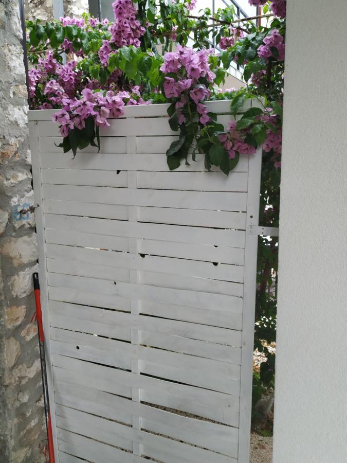 Studio Apartman Violeta II - 50M From The Beach Trogir Ngoại thất bức ảnh
