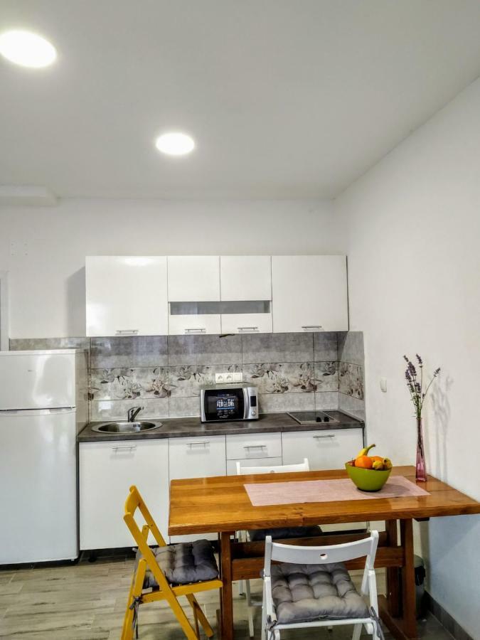 Studio Apartman Violeta II - 50M From The Beach Trogir Ngoại thất bức ảnh