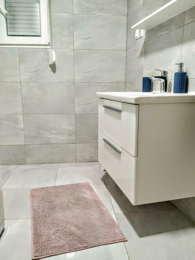 Studio Apartman Violeta II - 50M From The Beach Trogir Ngoại thất bức ảnh