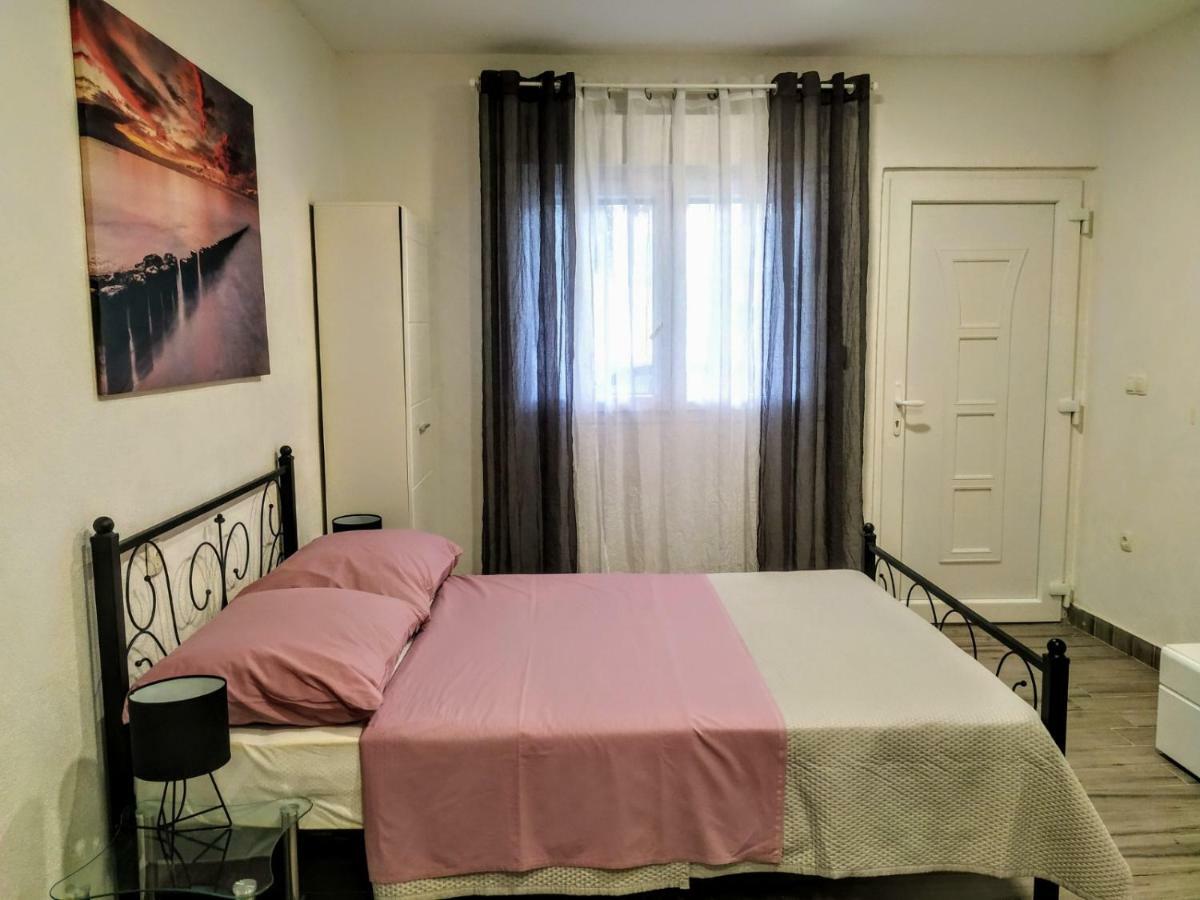 Studio Apartman Violeta II - 50M From The Beach Trogir Ngoại thất bức ảnh