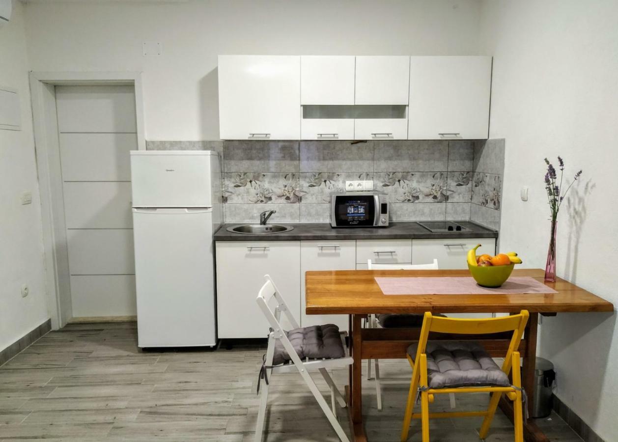 Studio Apartman Violeta II - 50M From The Beach Trogir Ngoại thất bức ảnh