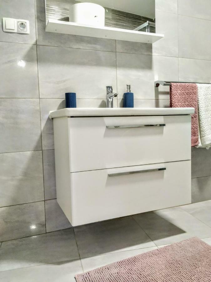 Studio Apartman Violeta II - 50M From The Beach Trogir Ngoại thất bức ảnh