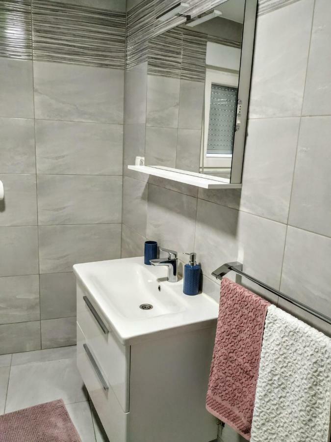 Studio Apartman Violeta II - 50M From The Beach Trogir Ngoại thất bức ảnh
