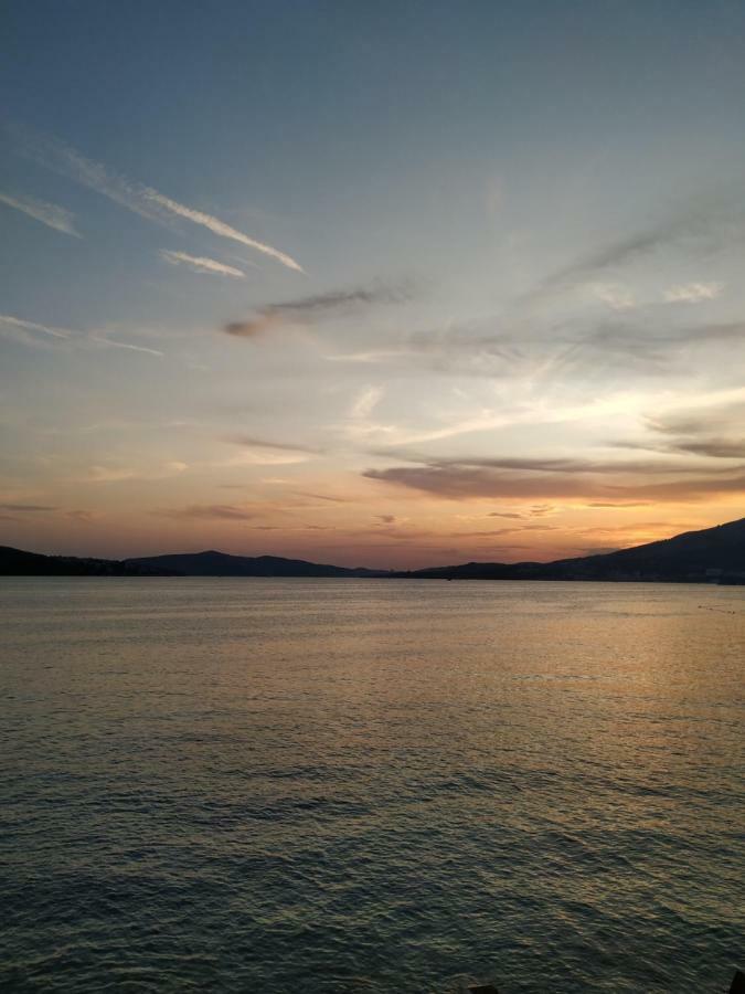 Studio Apartman Violeta II - 50M From The Beach Trogir Ngoại thất bức ảnh